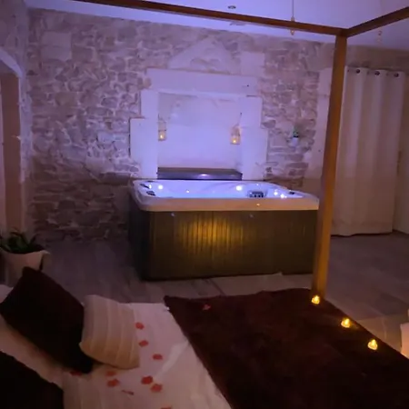 Appartamento De Caractère Avec Jacuzzi